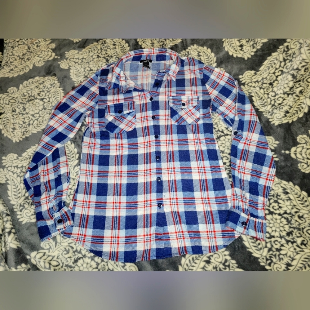 Plaid top